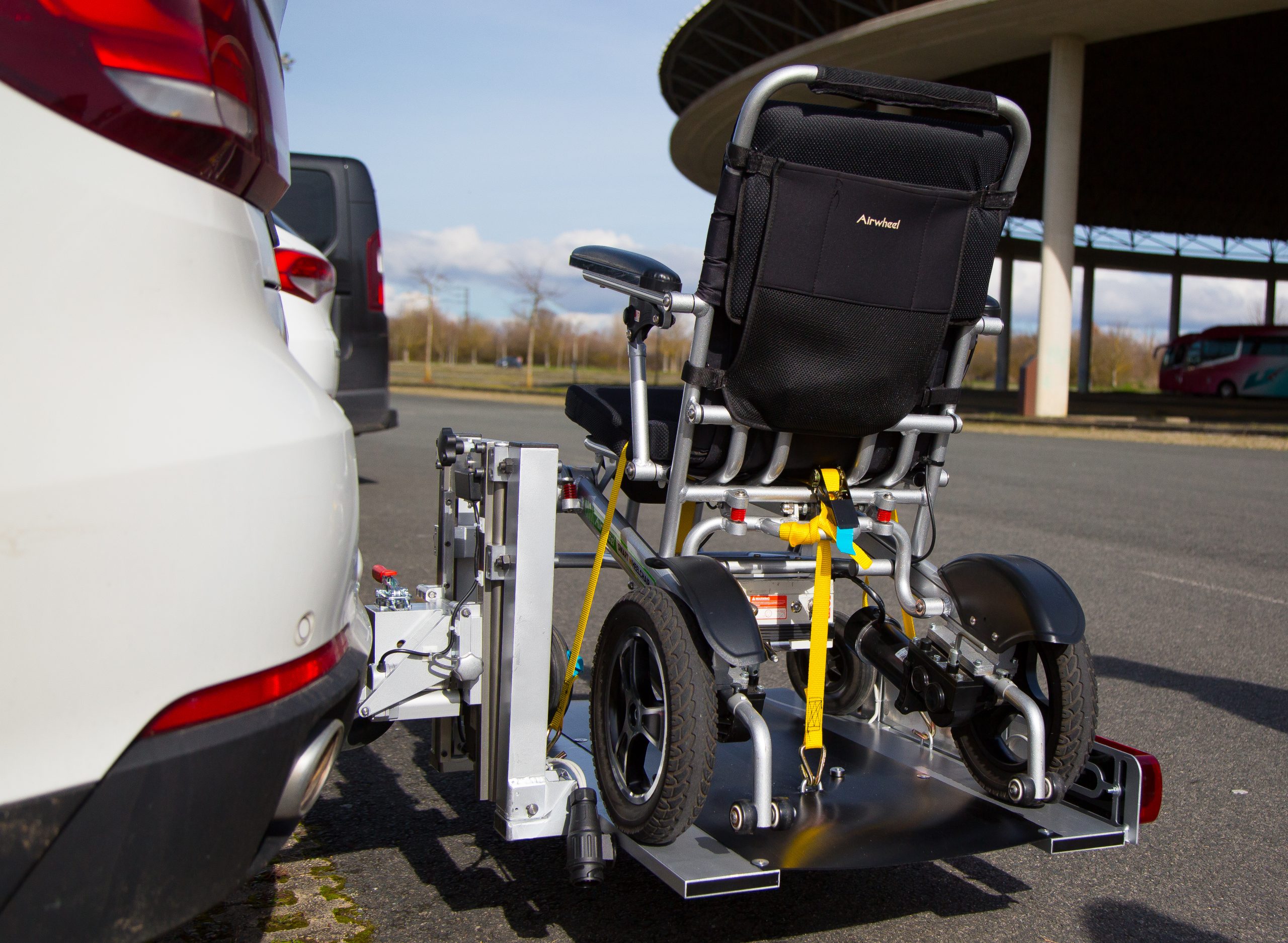 plataforma-remolque-easytrans-valverauto-transportar-scooter